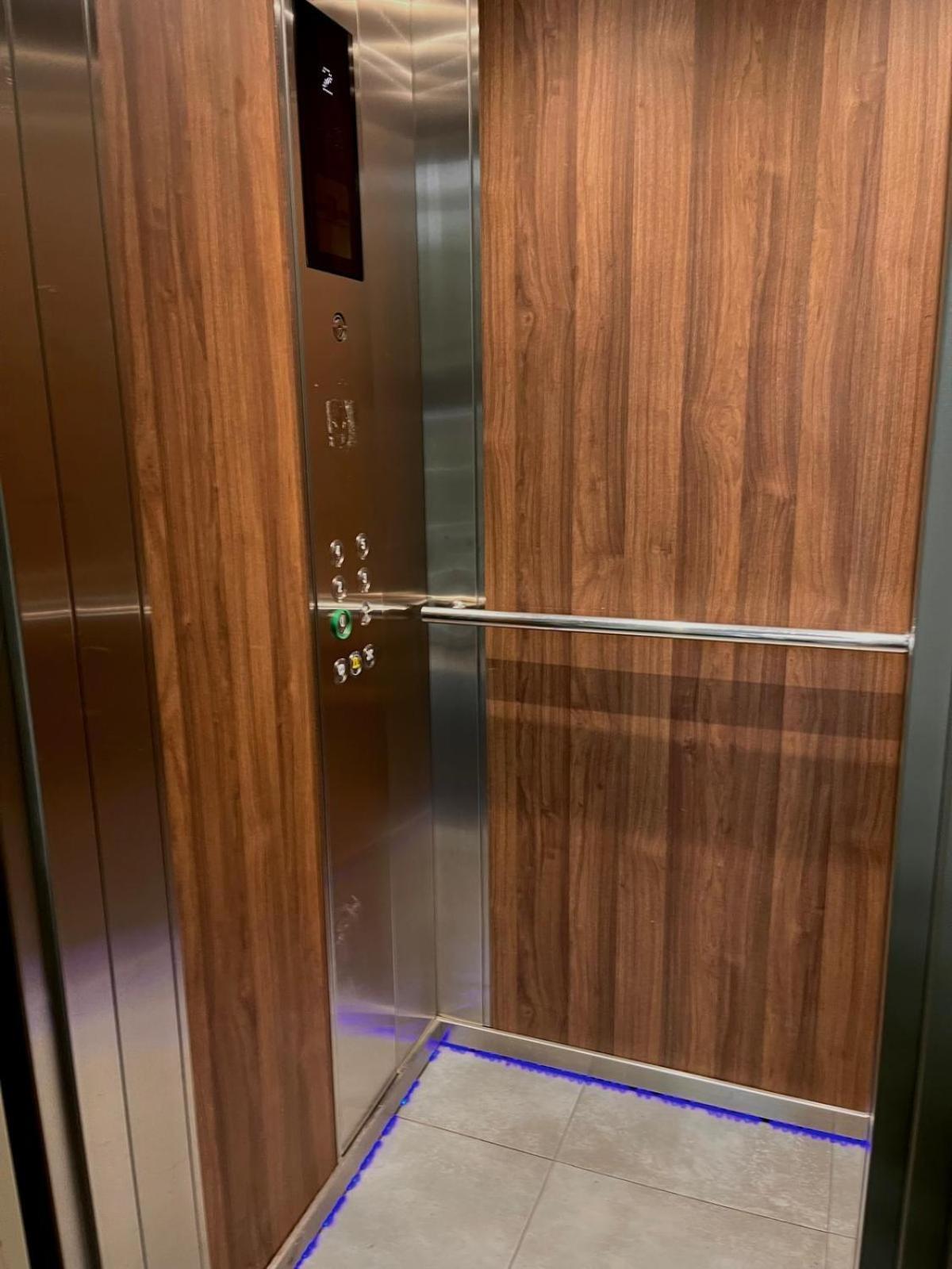 Special 1 Bed Room Condo Warszawa Center 外观 照片