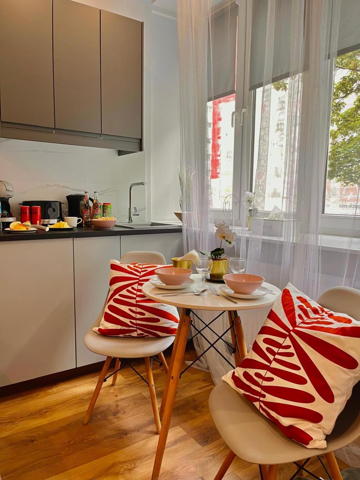 Special 1 Bed Room Condo Warszawa Center 外观 照片